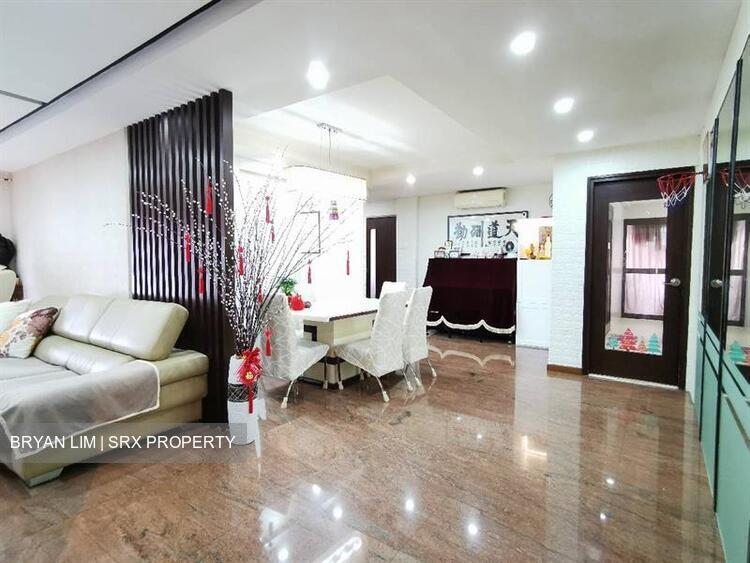 Blk 961 Hougang Avenue 9 (Hougang), HDB Executive #343090861